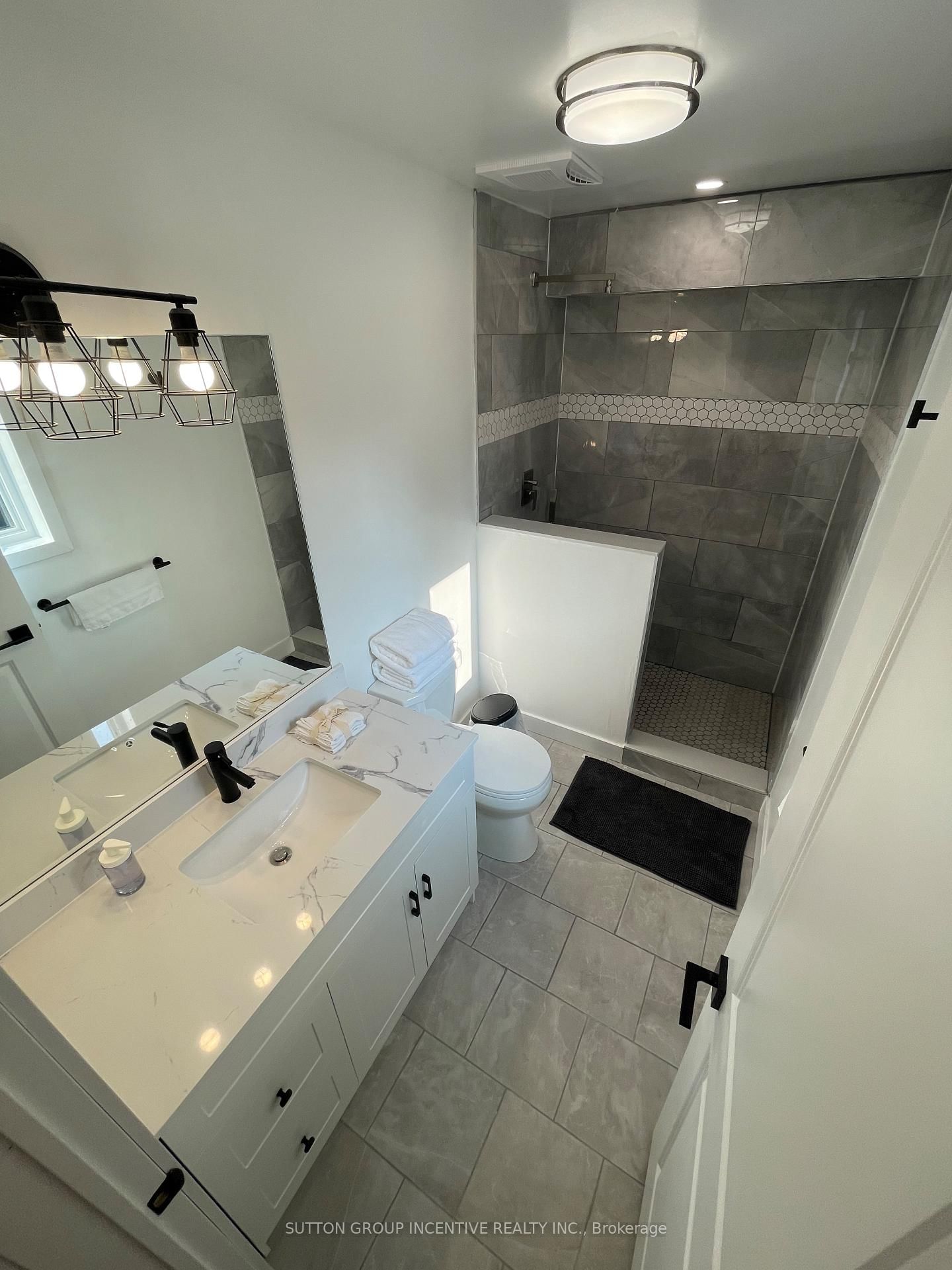 52 Marilyn Avenue S • Wasaga Beach, ON photo 10