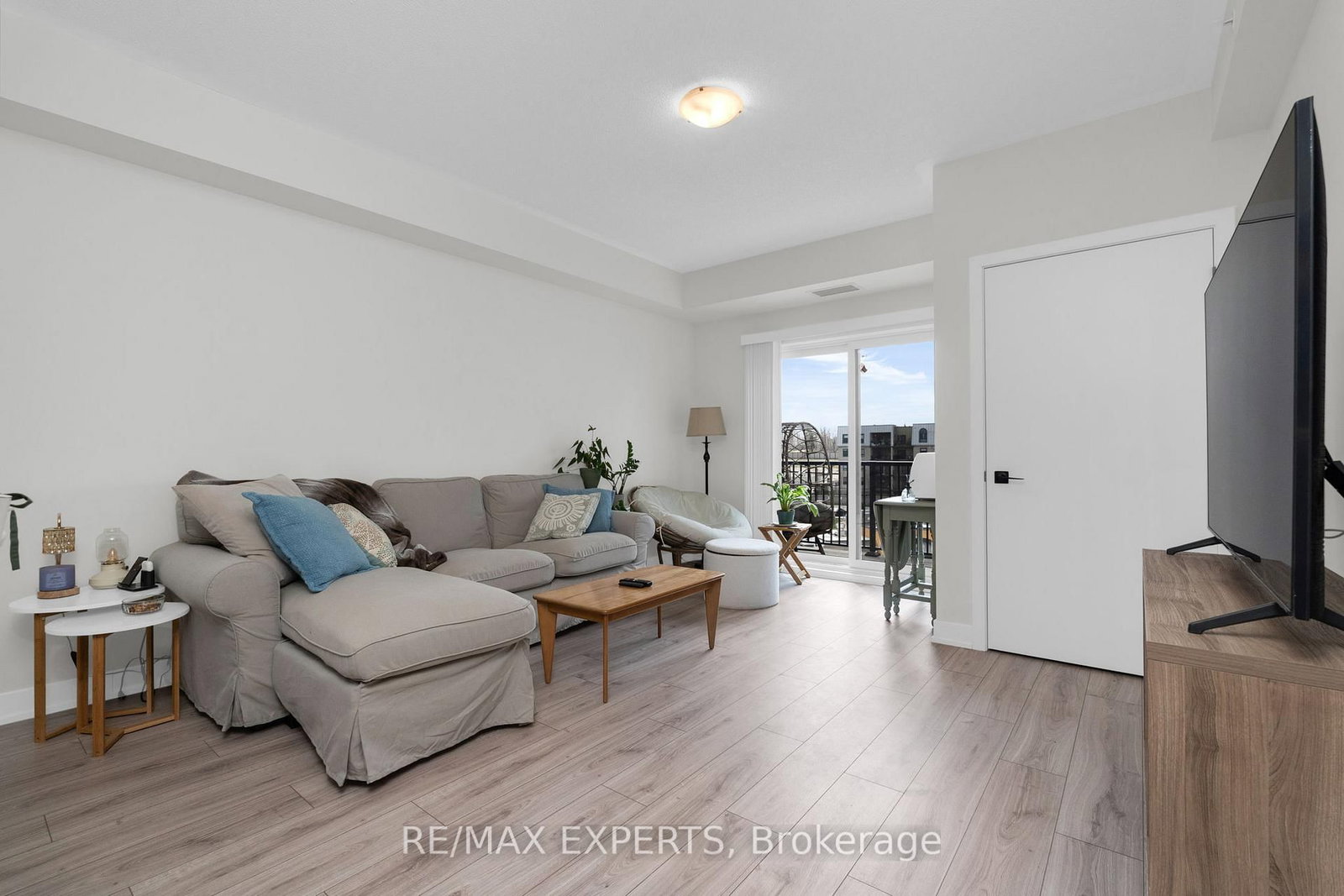 1 Chef Lane, Unit 405 - Photo 11