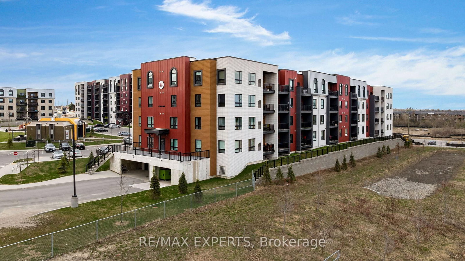 1 Chef Lane, Unit 405 - Photo 3