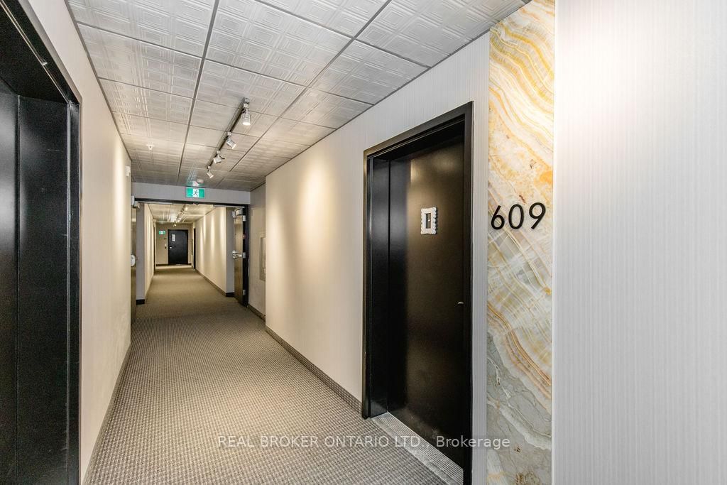 304 ESSA Road, Unit 609 - Photo 3