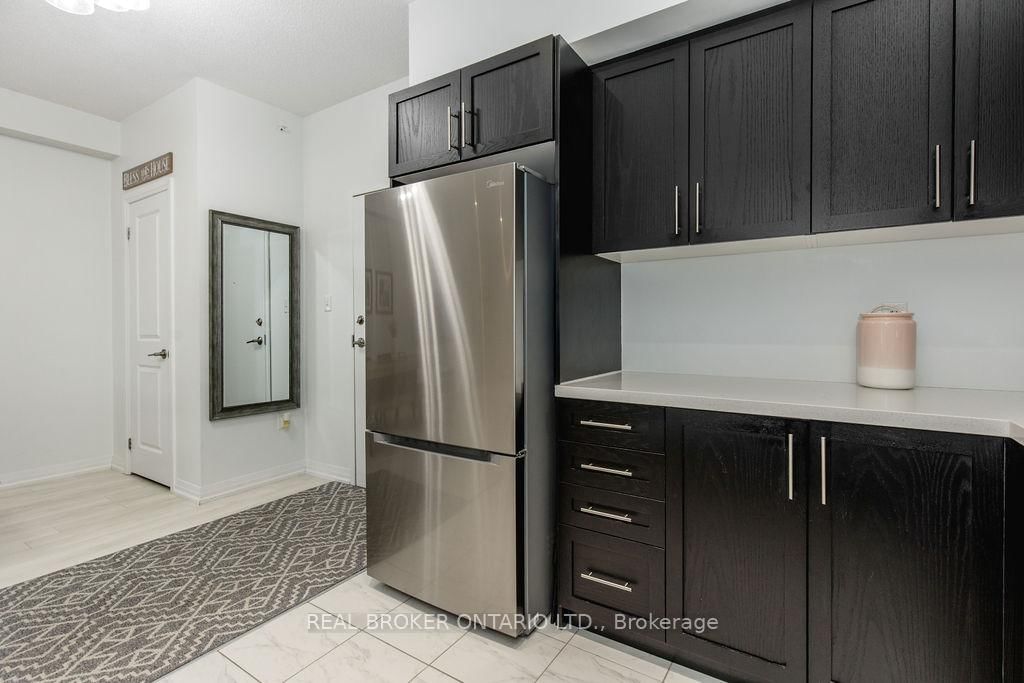 304 ESSA Road, Unit 609 - Photo 9