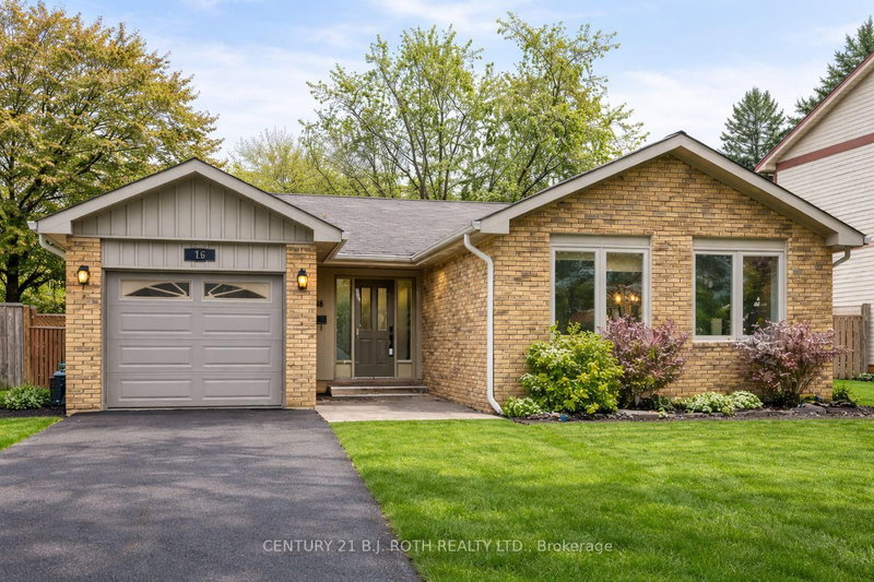16 Gloria St, Barrie, Ontario