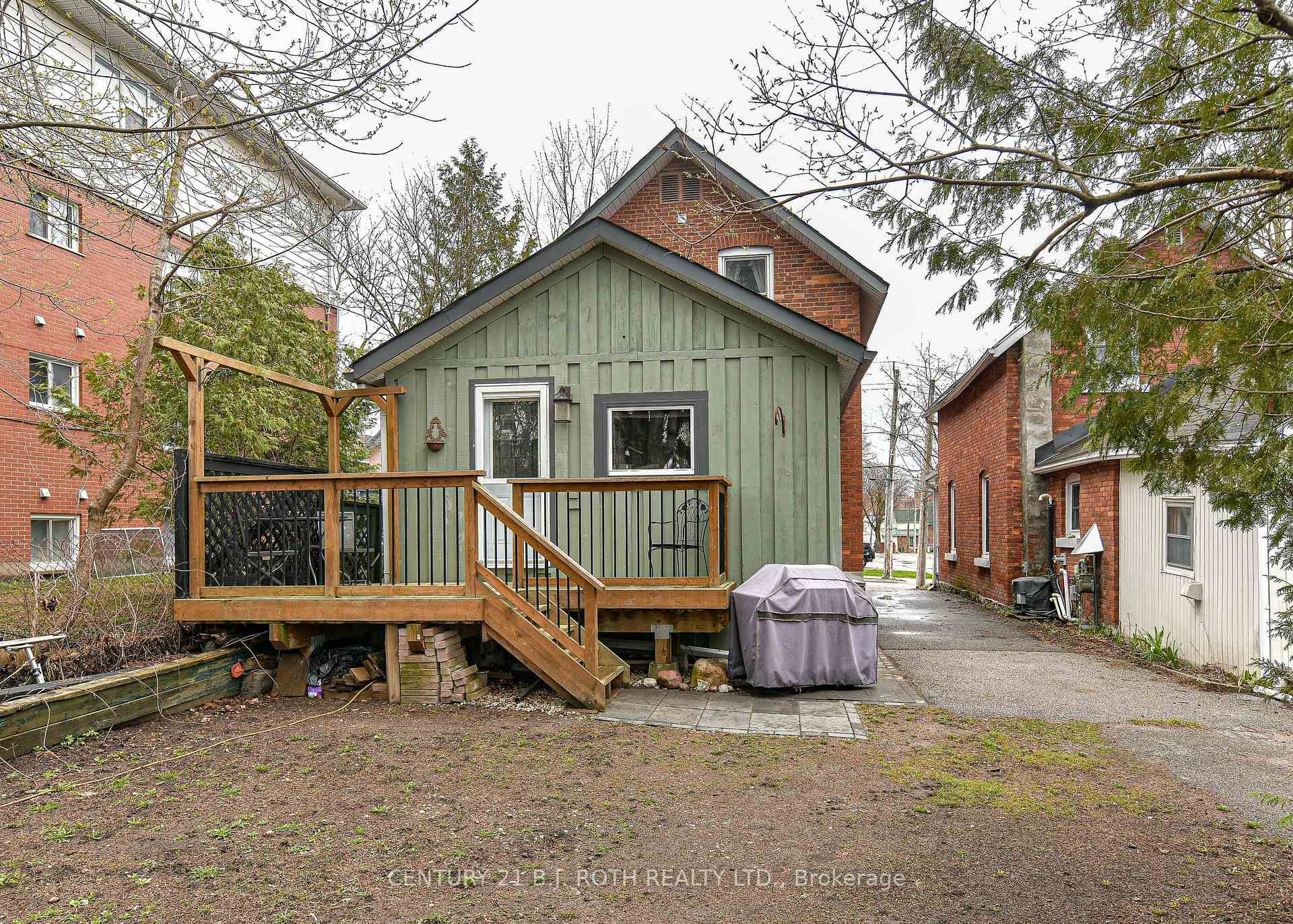 45 ALBERT Street N