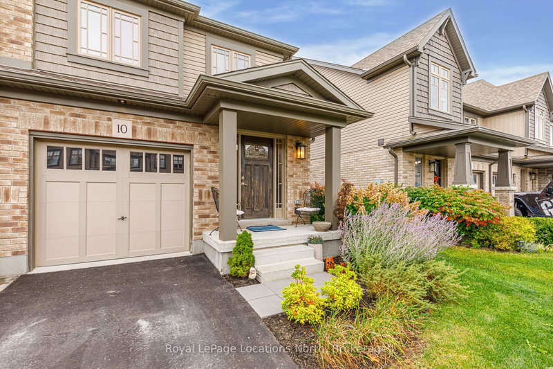 home for lease on 10 FOLEY Crescent