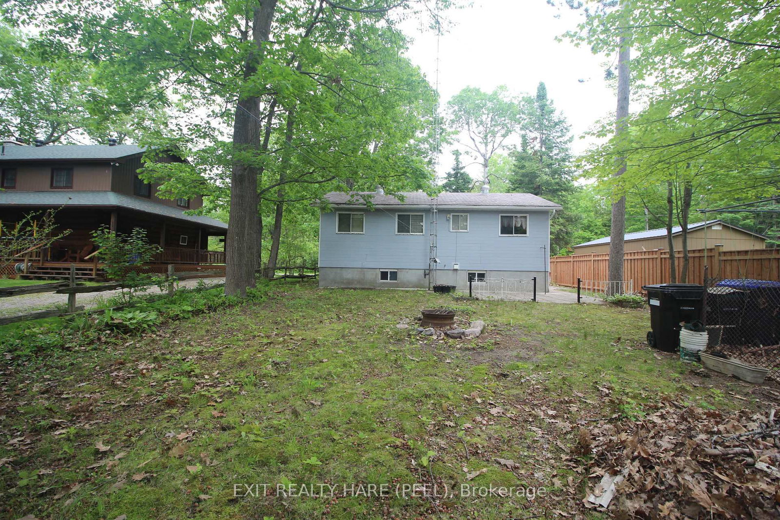126 Woodward Drive • Tiny, ON photo 3