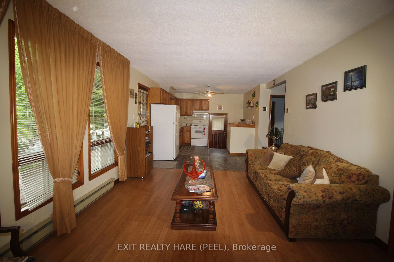 126 Woodward Drive • Tiny, ON photo 5