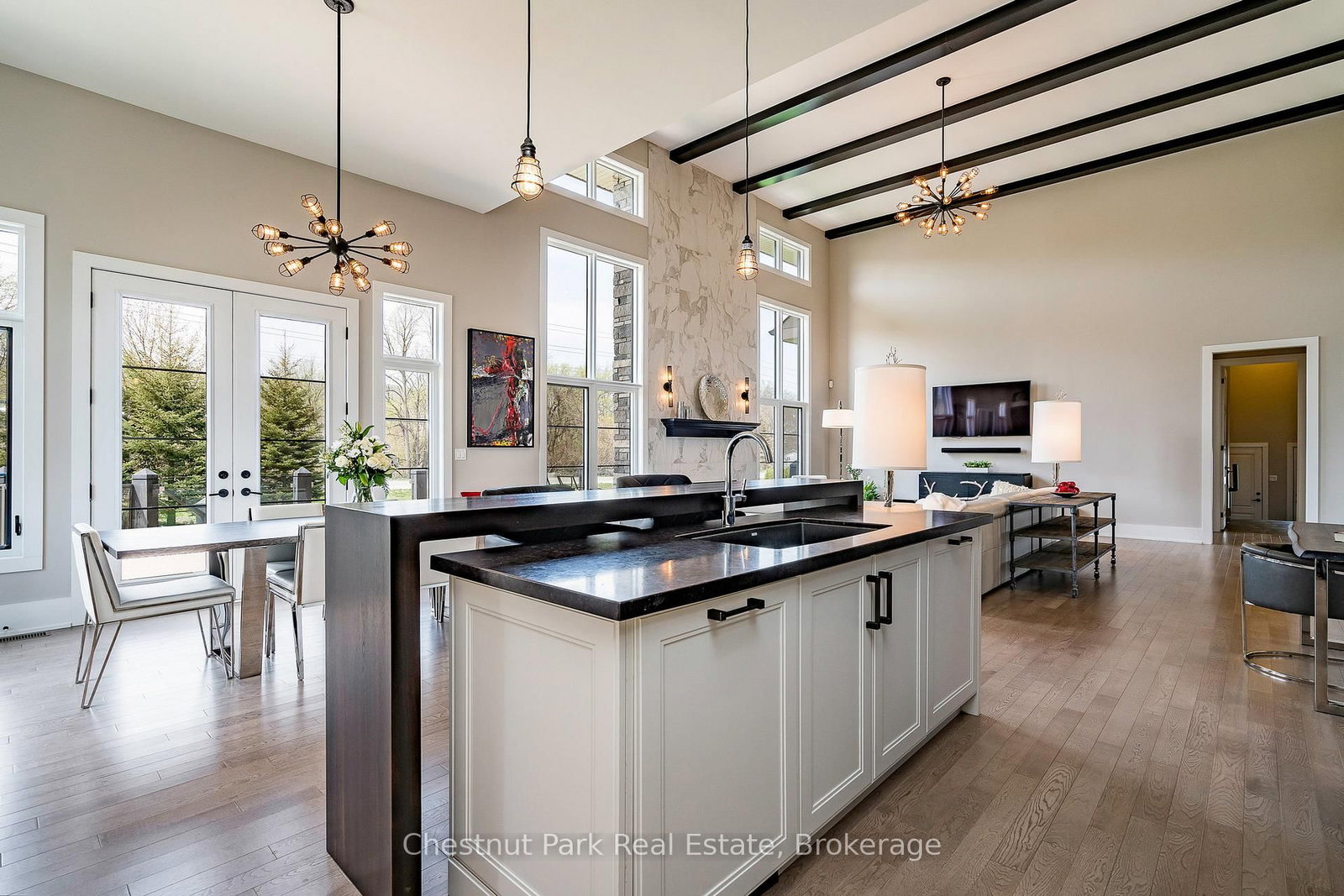 1 Windrose Valley Boulevard • Clearview, ON photo 14