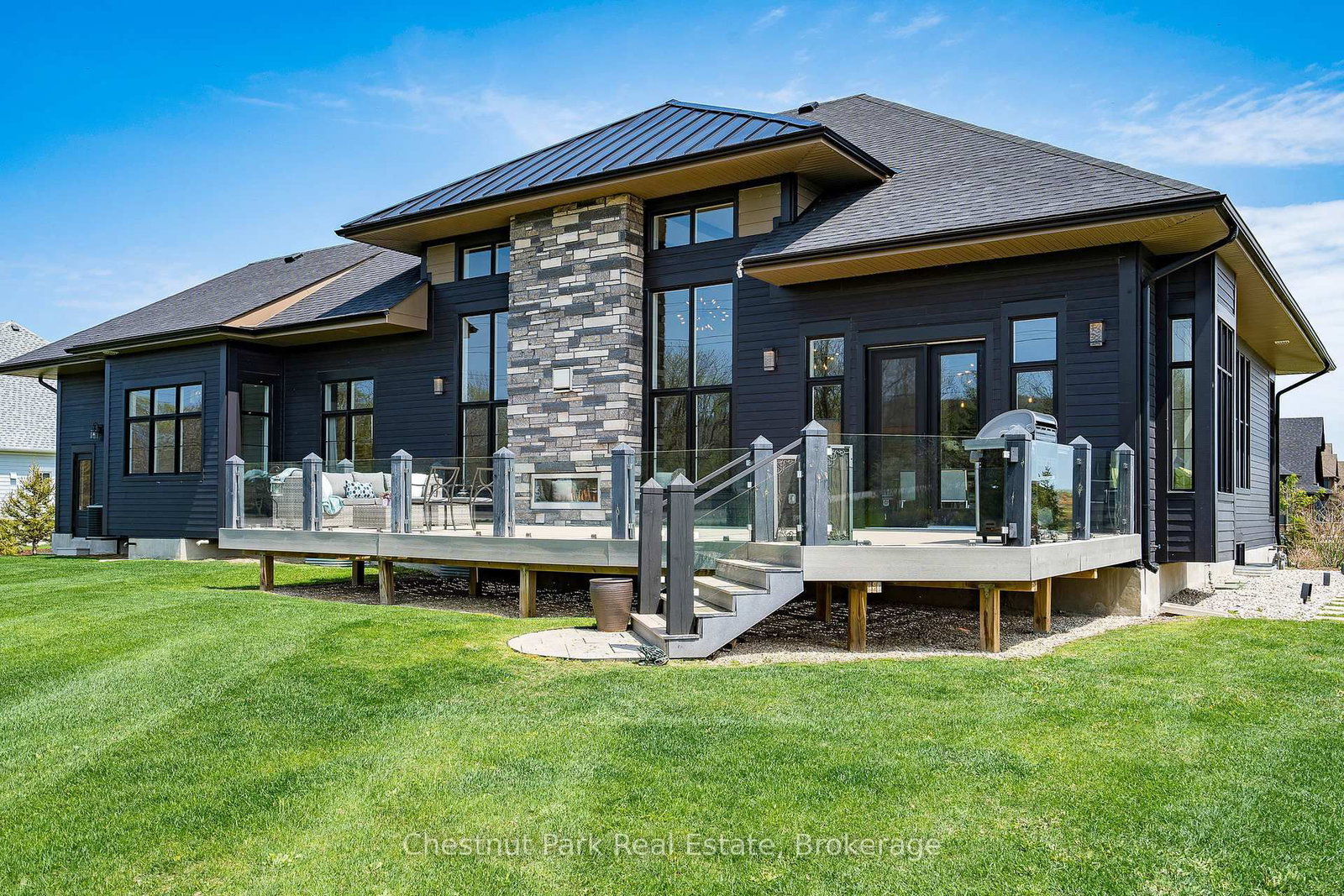 1 Windrose Valley Boulevard • Clearview, ON photo 45