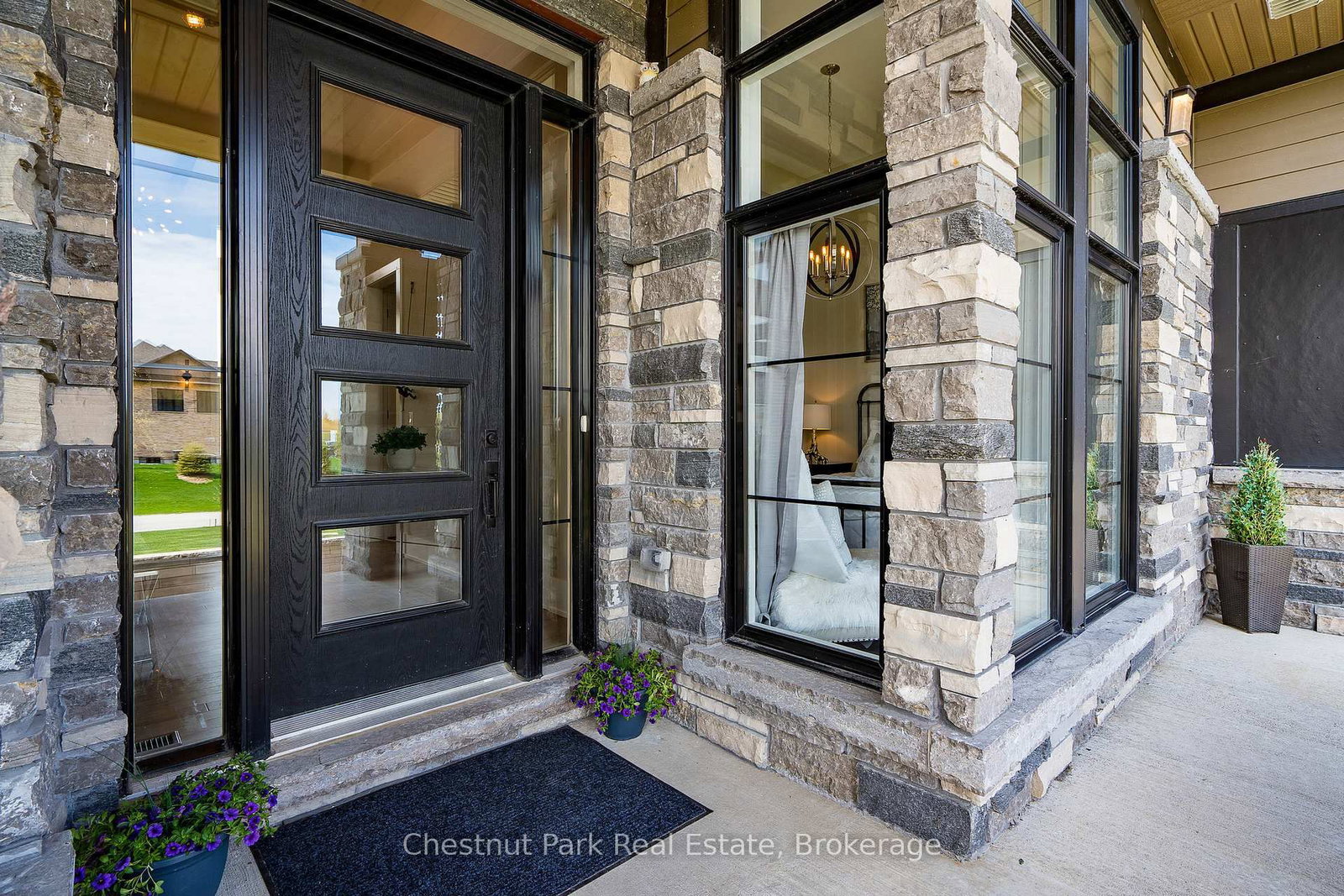 1 Windrose Valley Boulevard • Clearview, ON photo 6