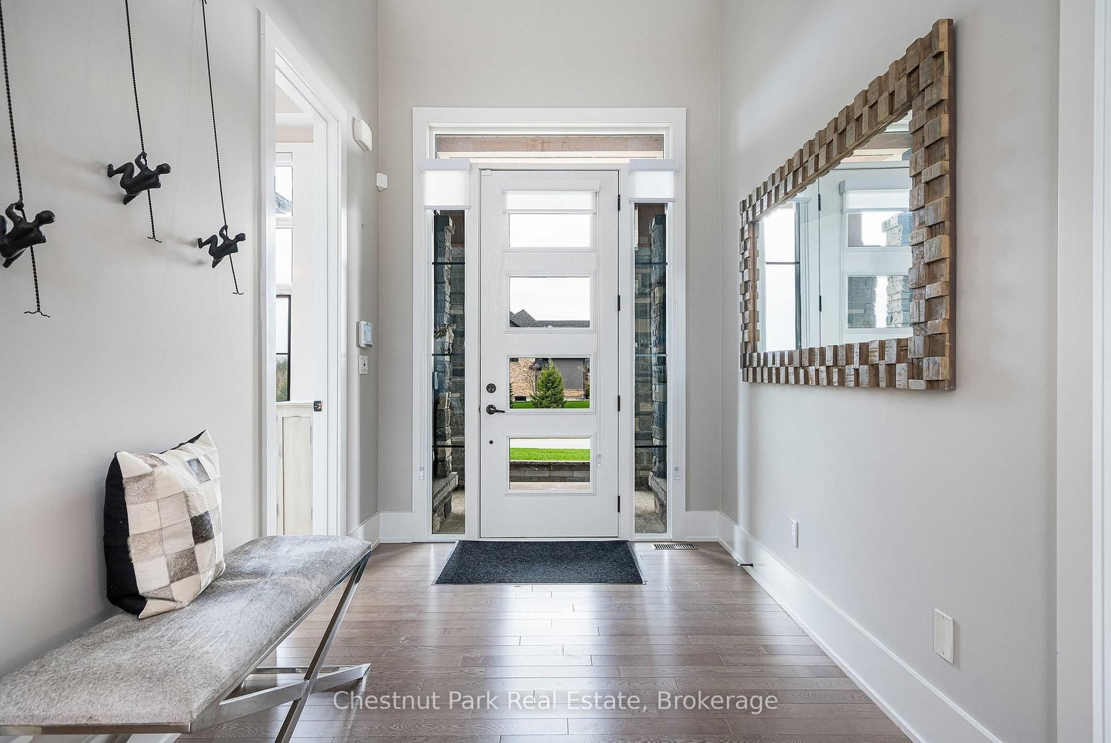 1 Windrose Valley Boulevard • Clearview, ON photo 7