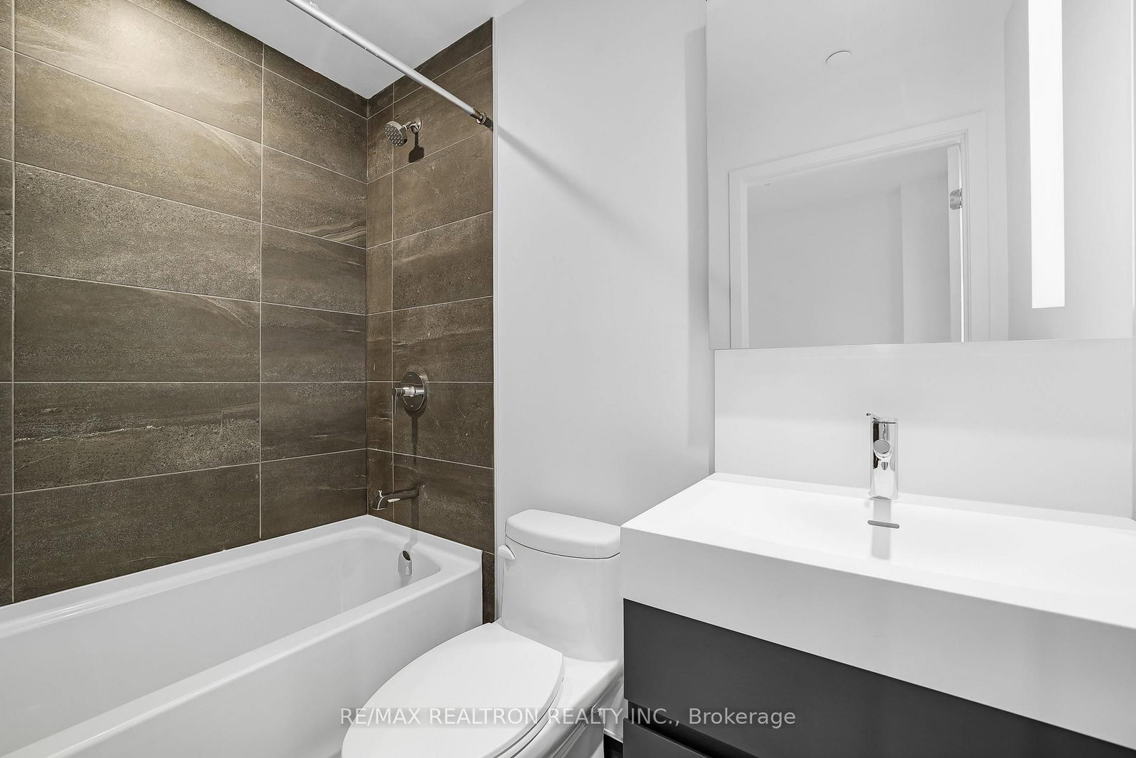 39 Mary Street, Unit 2005 - Photo 21