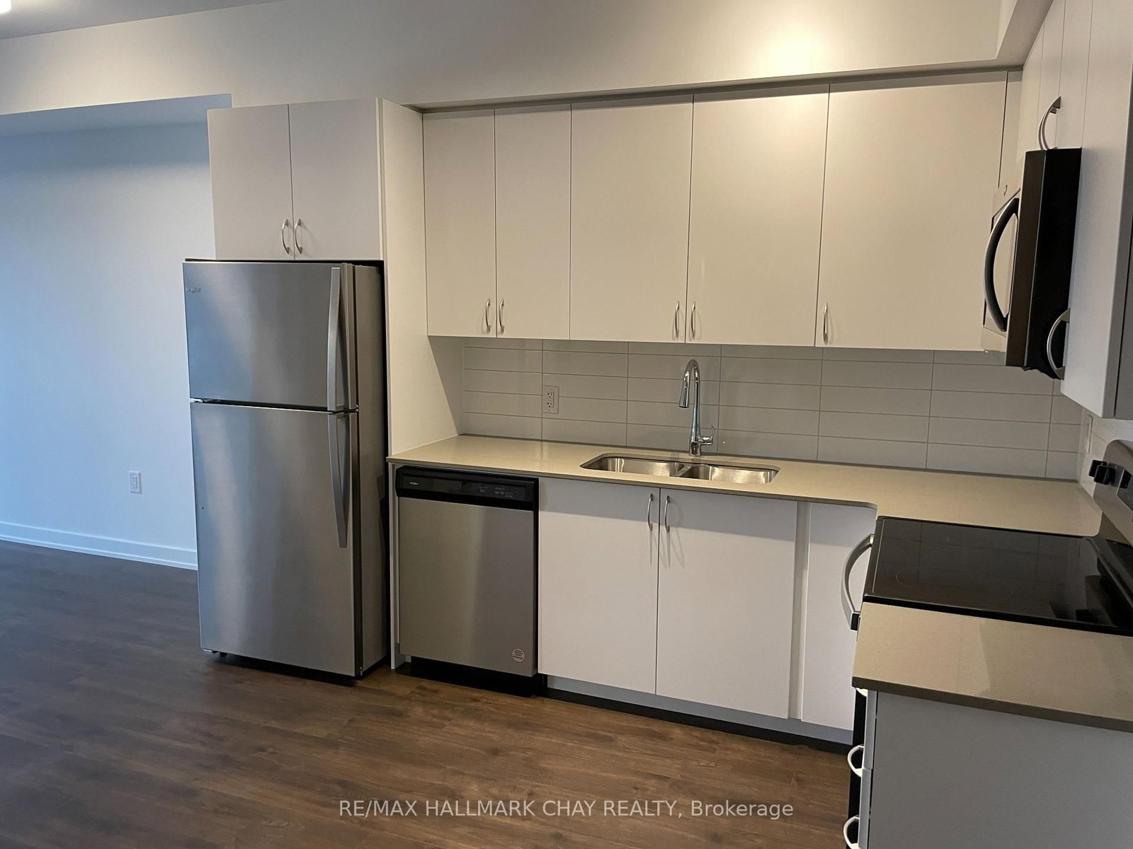 56 Lakeside Terrace, Unit 202 - Photo 5