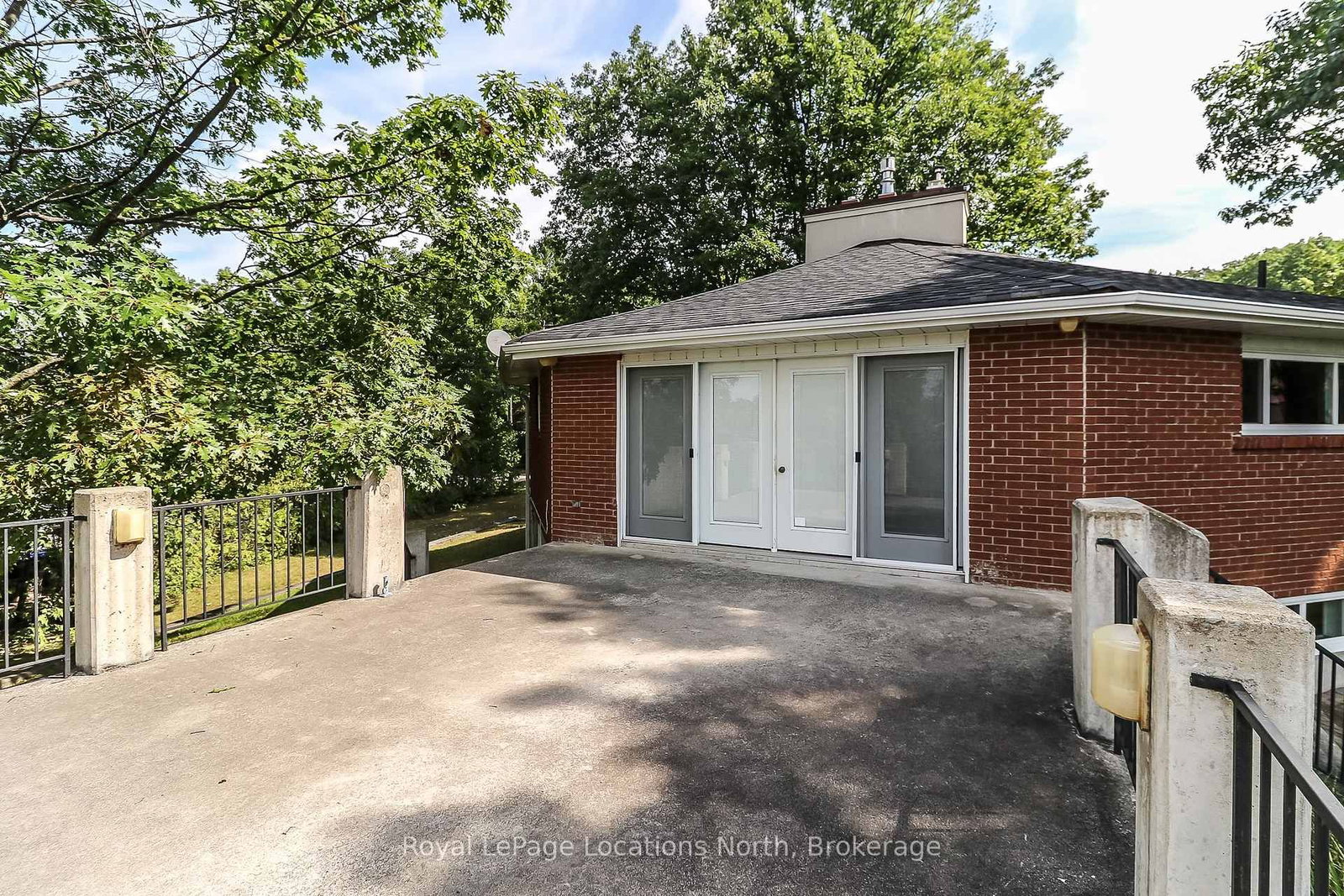 10 SUNSET Court • Wasaga Beach, ON photo 38