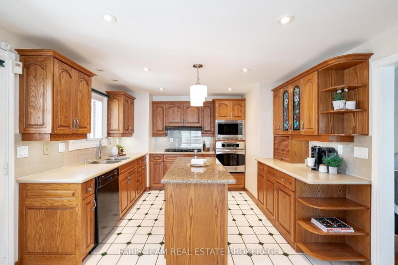 10 White Oaks Rd photo 5