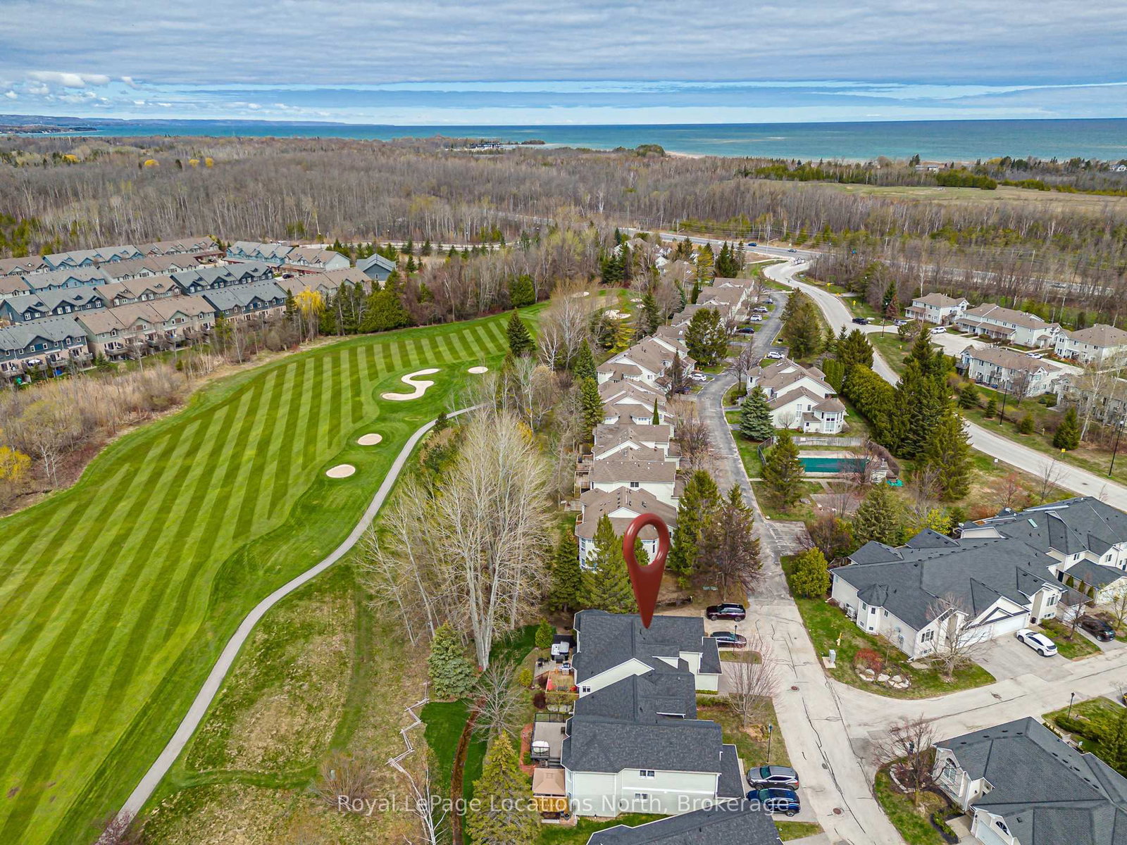 35 Barker Boulevard • Collingwood, ON photo 3