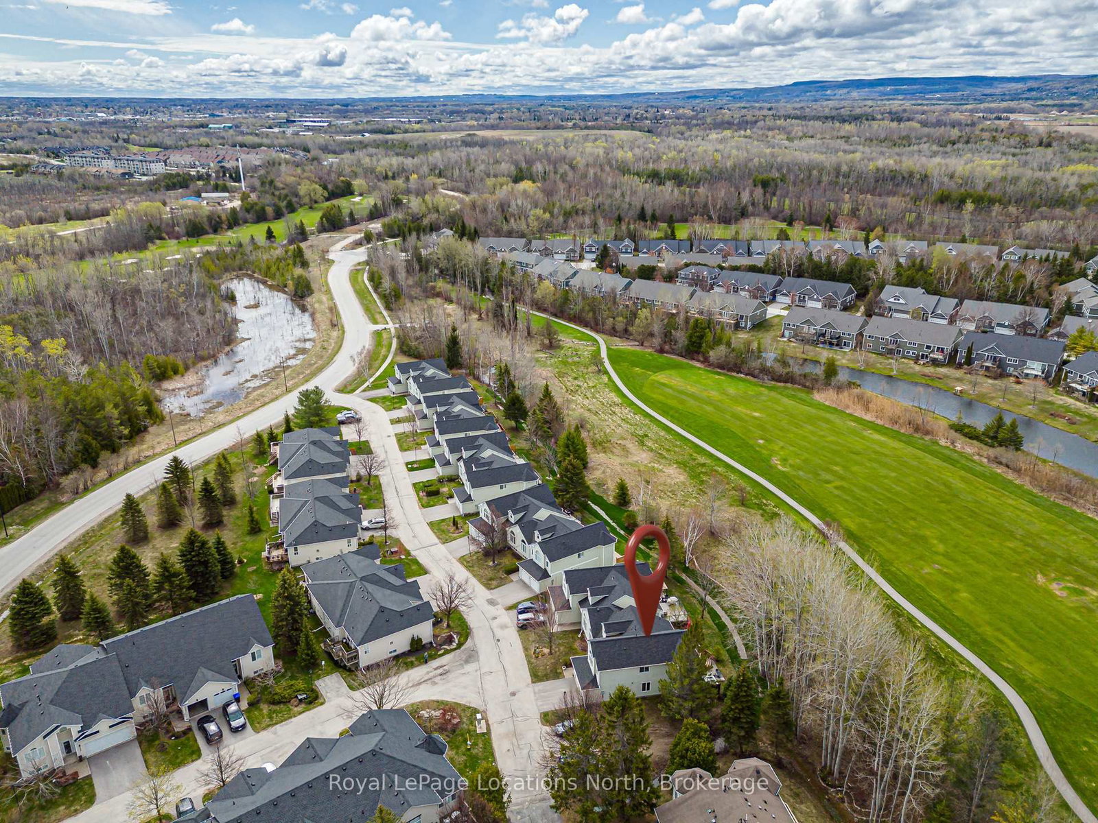 35 Barker Boulevard • Collingwood, ON photo 5
