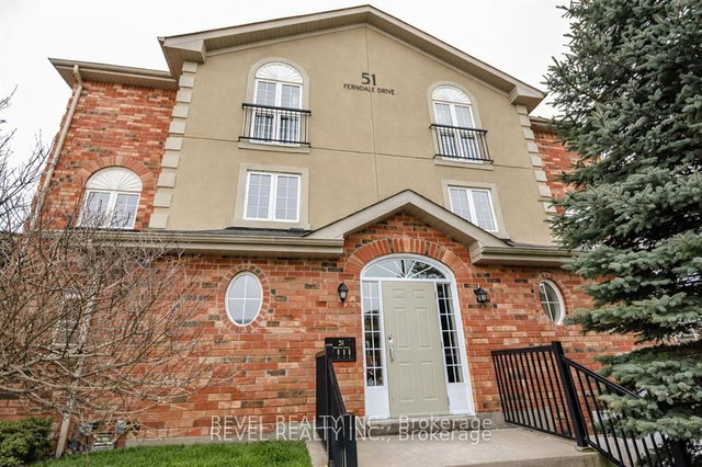 5 - 51 Ferndale Drive S