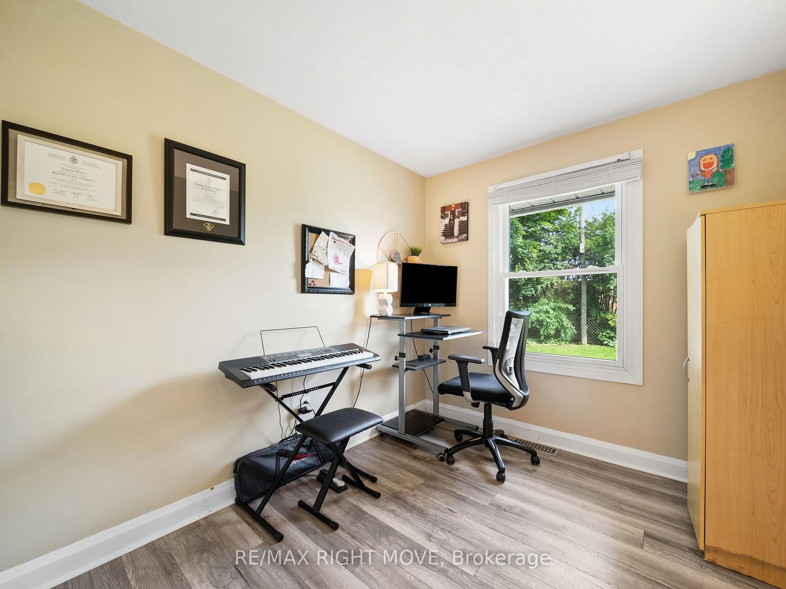 Listing Image 22