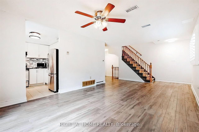 3 - 20 Evergreen Court