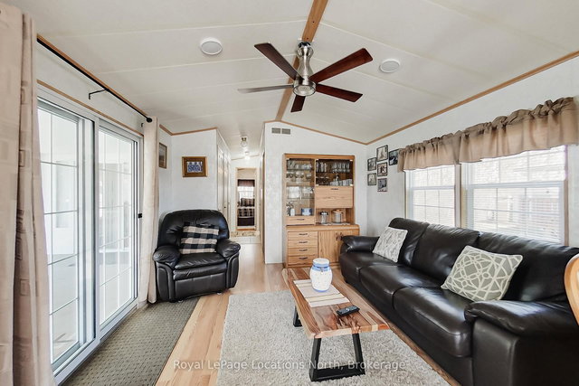 2 Wasaga Pines Lane E