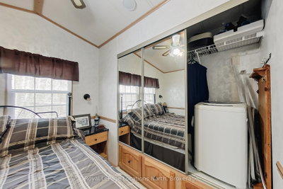 2 Wasaga Pines Lane E • Springwater, ON photo 8