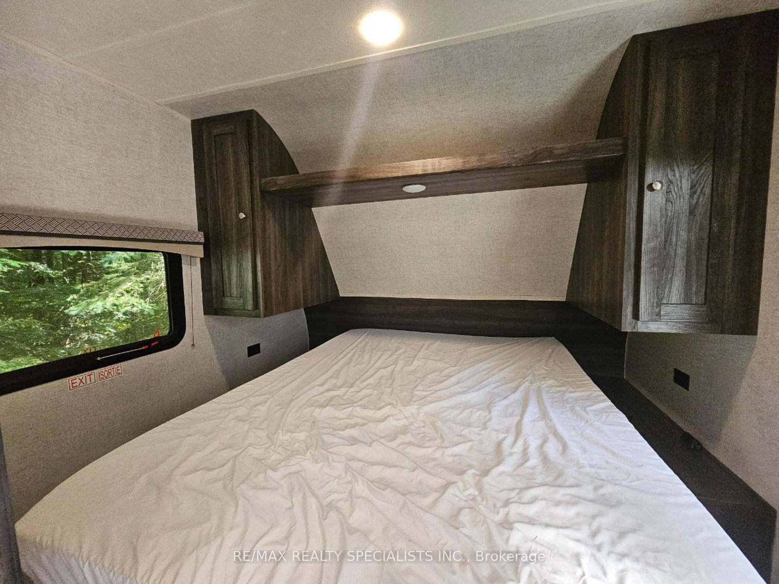 3878 Cambrian Road • Severn, ON photo 19