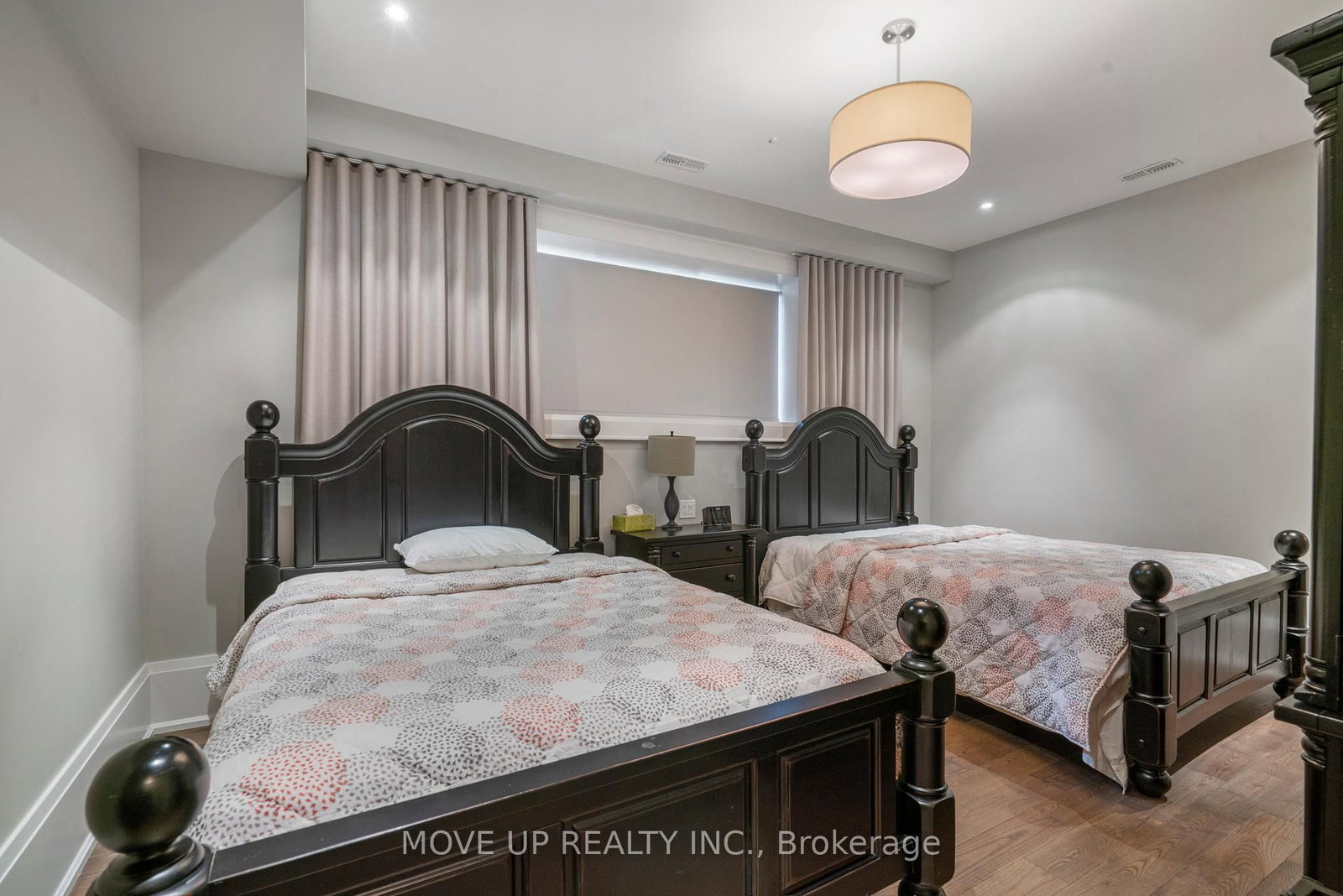 10 Hiawatha Avenue • Wasaga Beach, ON photo 34