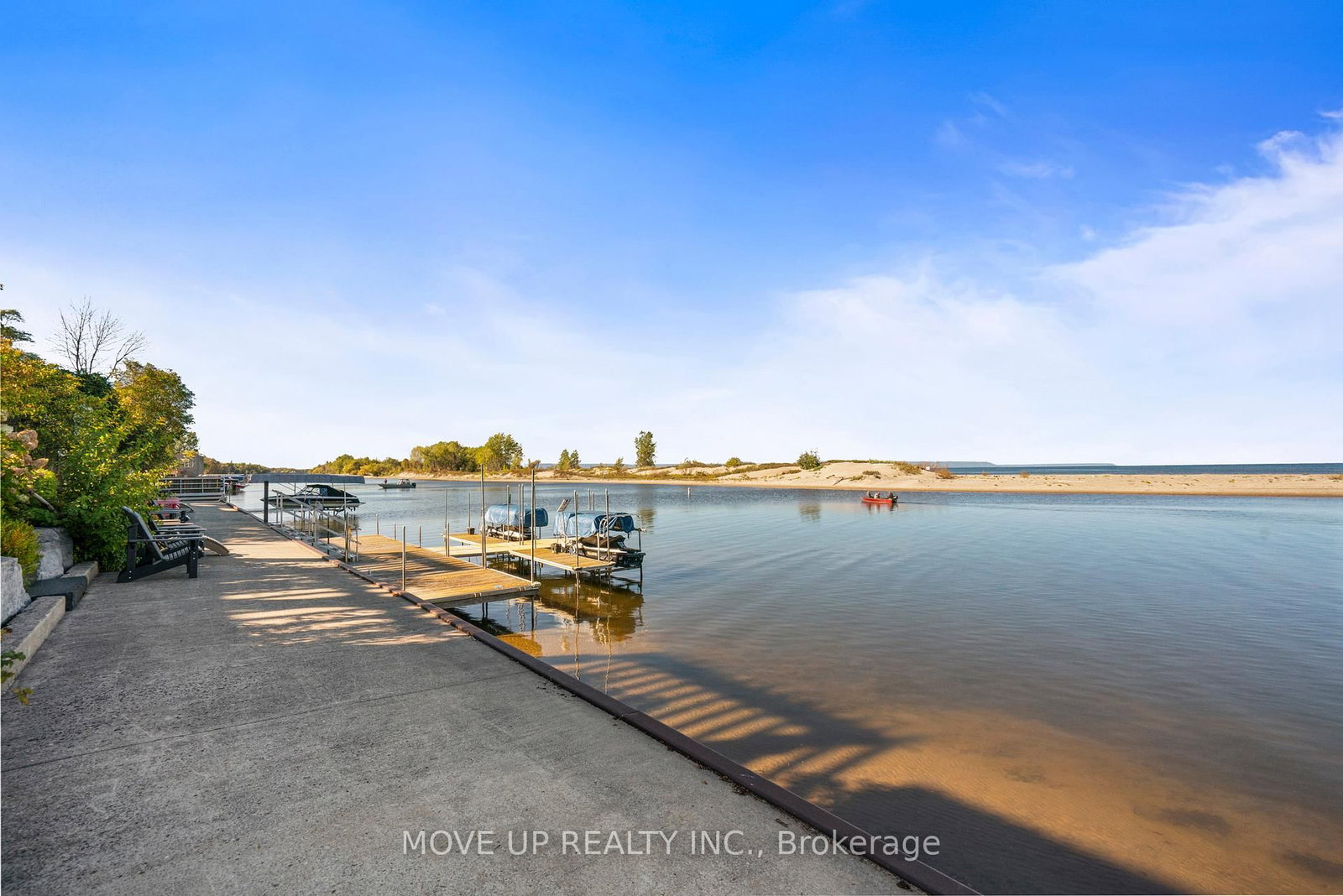 10 Hiawatha Avenue • Wasaga Beach, ON photo 44