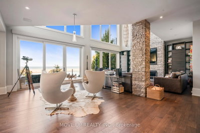 10 Hiawatha Avenue • Wasaga Beach, ON photo 8