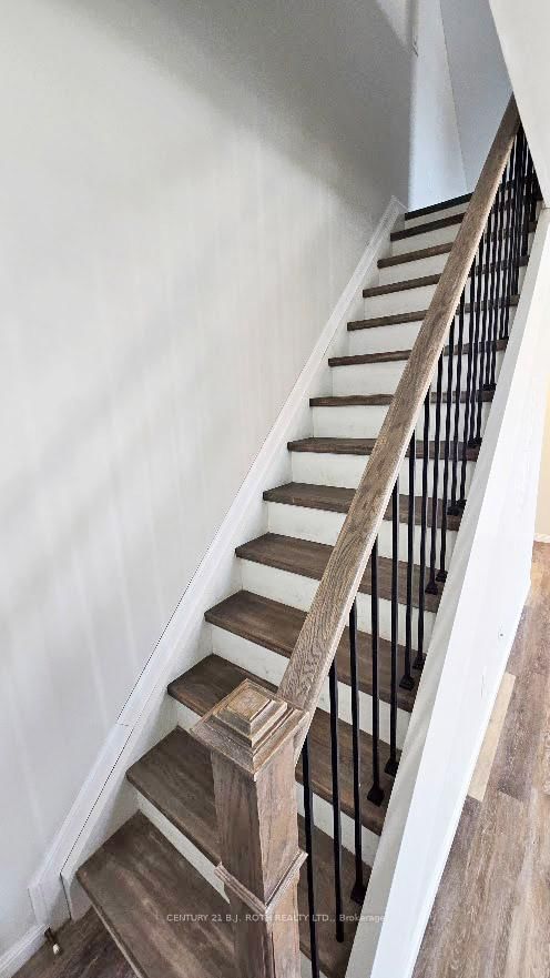 44 Front Street S, Unit 4 - Photo 6