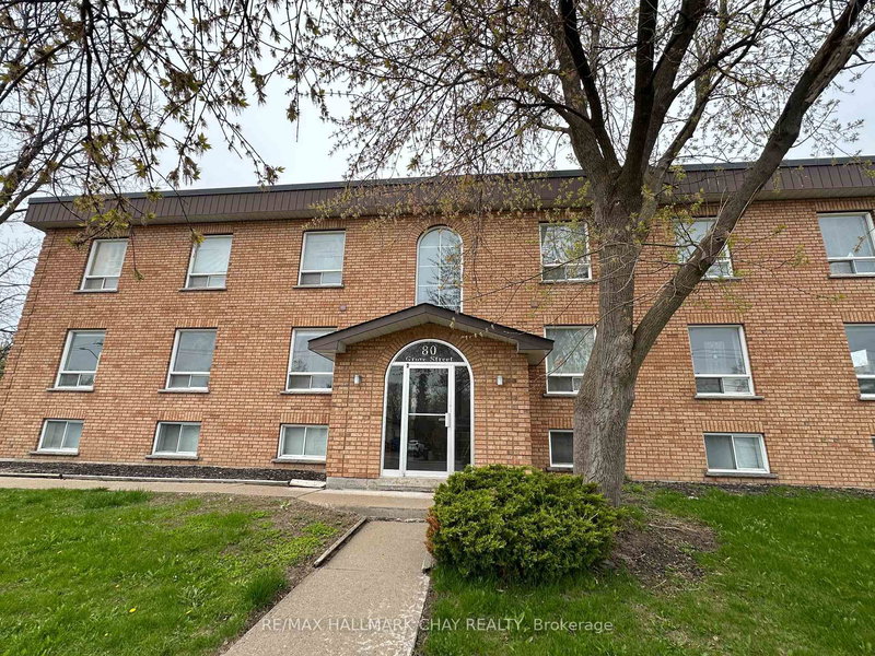 home for lease on 103-80 Grove Street E
