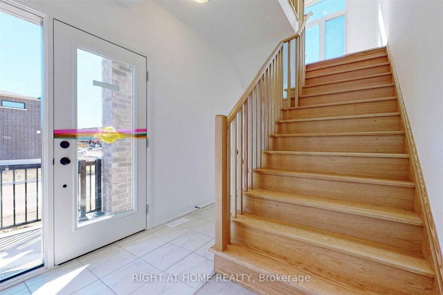 94 Fairlane Avenue