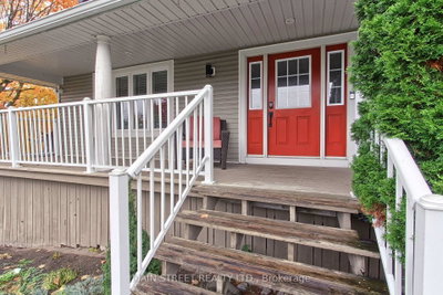 276 Crawford Street • Barrie, ON photo 3