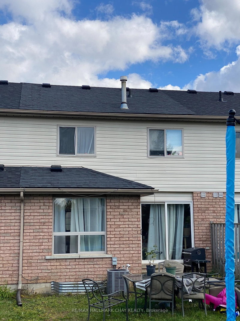 141 Black Cherry Cres, Barrie, L4N 9L1 | Image 3