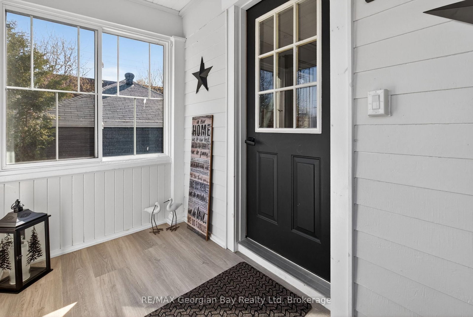 641 Bay Street • Midland, ON photo 4