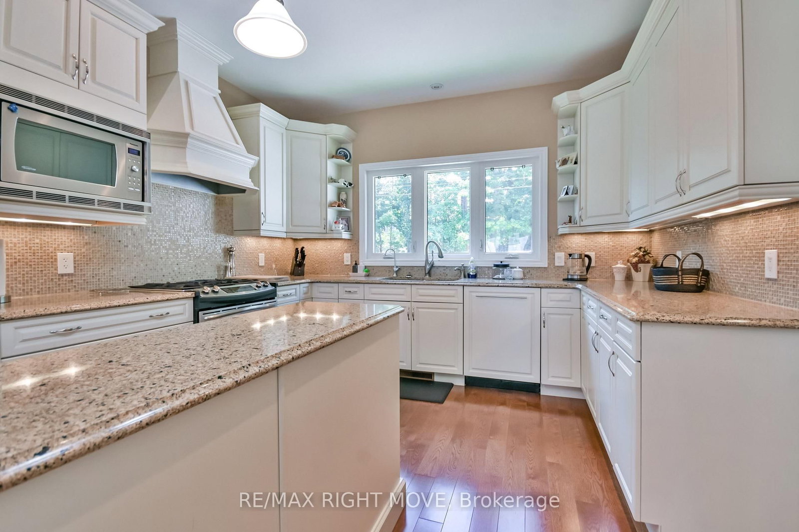 1756 Bay Park Road • Severn, ON photo 12