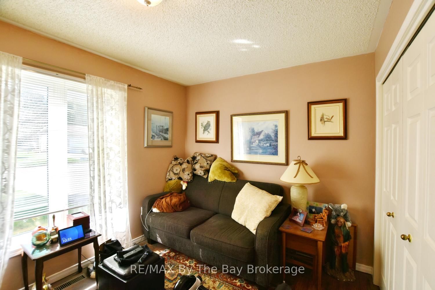 16 Indiana Avenue • Wasaga Beach, ON photo 21
