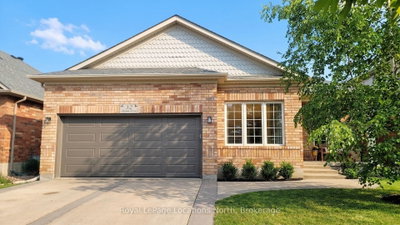 32 Alyssa Drive • Collingwood, ON photo 3