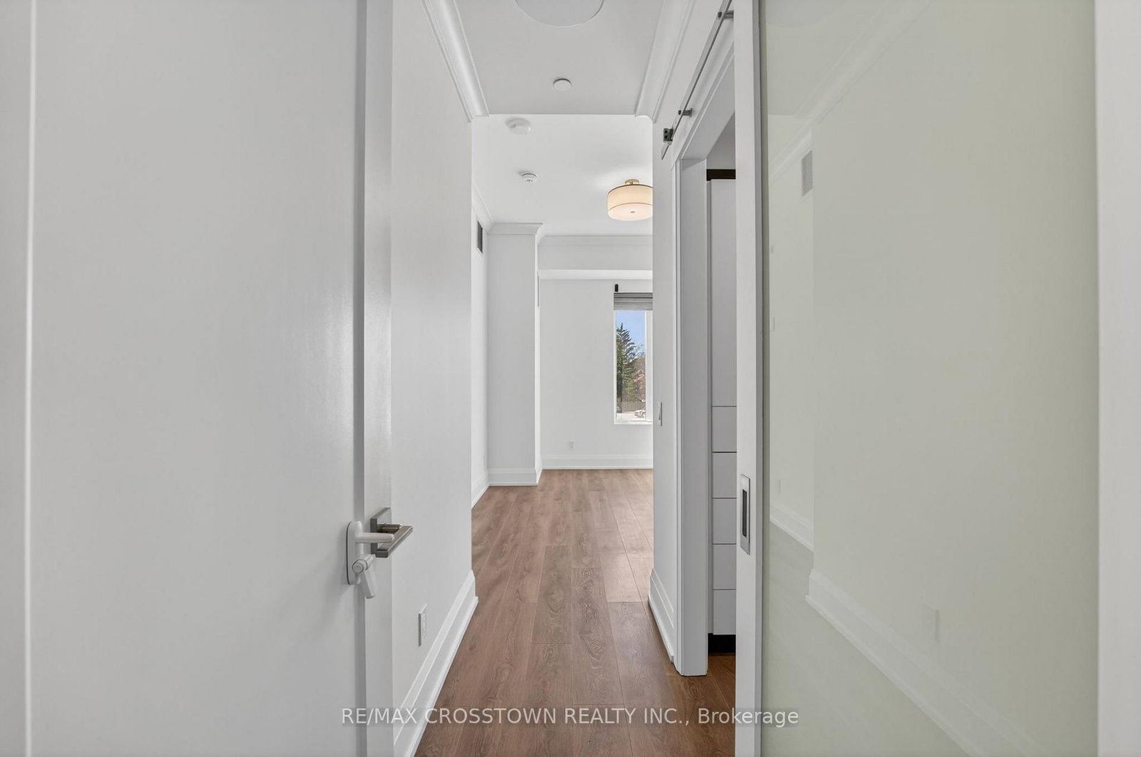 1 Hume Street, Unit 220 - Photo 9