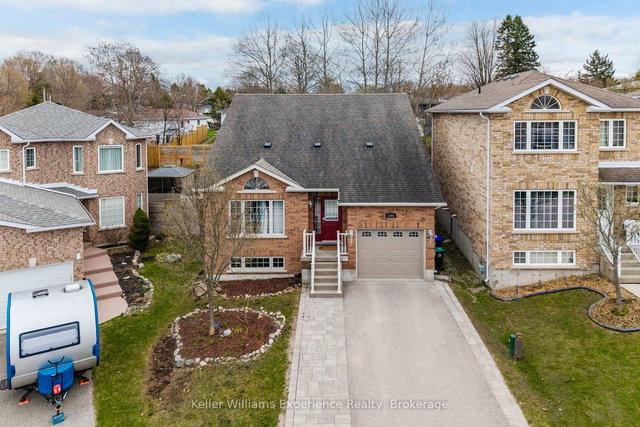 1005 WHITNEY Crescent