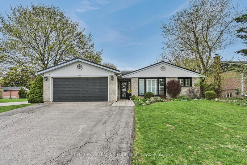 207 Yeates Ave, Barrie, Ontario