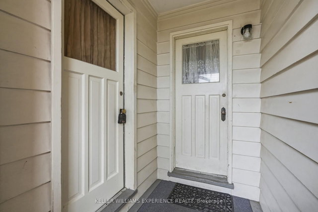 98 Donald Street