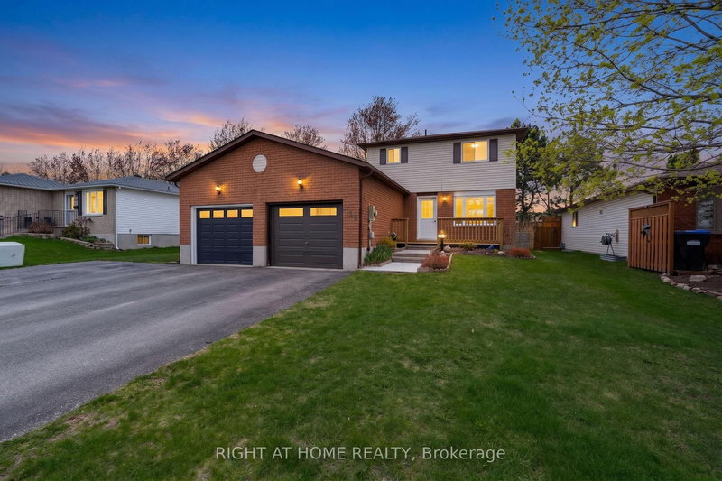 home for sale on 732 Frazer Drive S