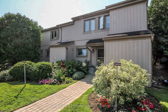 493 Oxbow Crescent