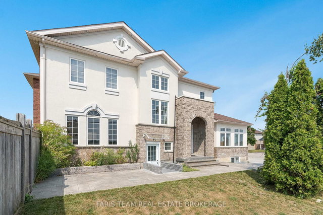 2 Vanessa Drive