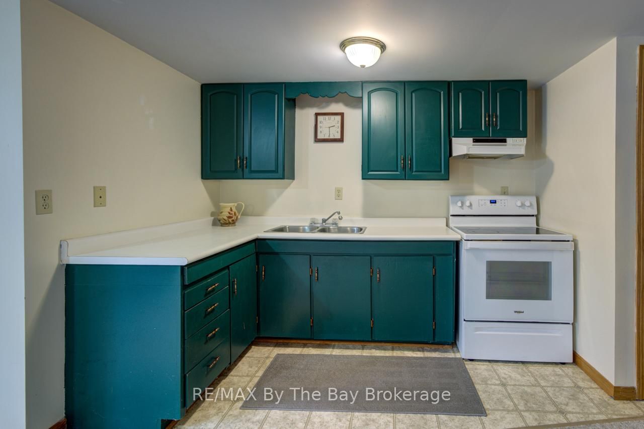 229 E Datas Drive • Clearview, ON photo 25