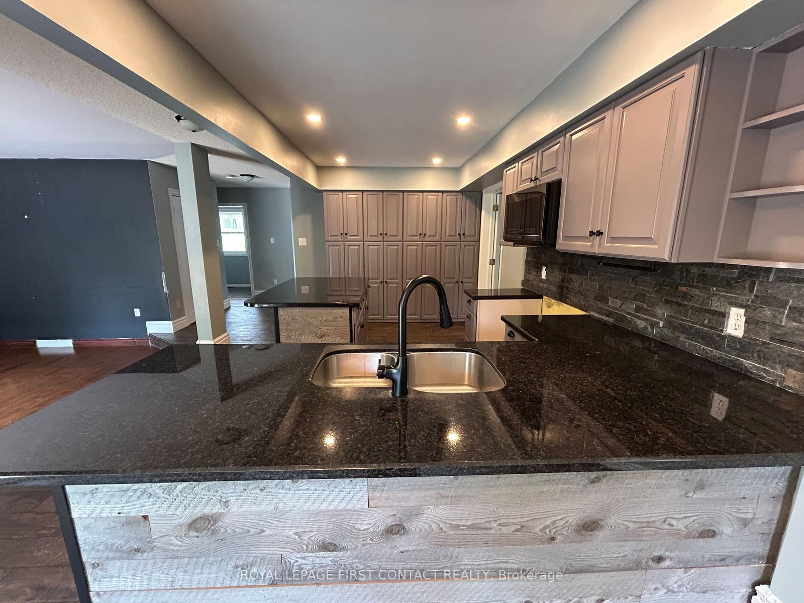 602 Scarlett Line • Springwater, ON photo 33