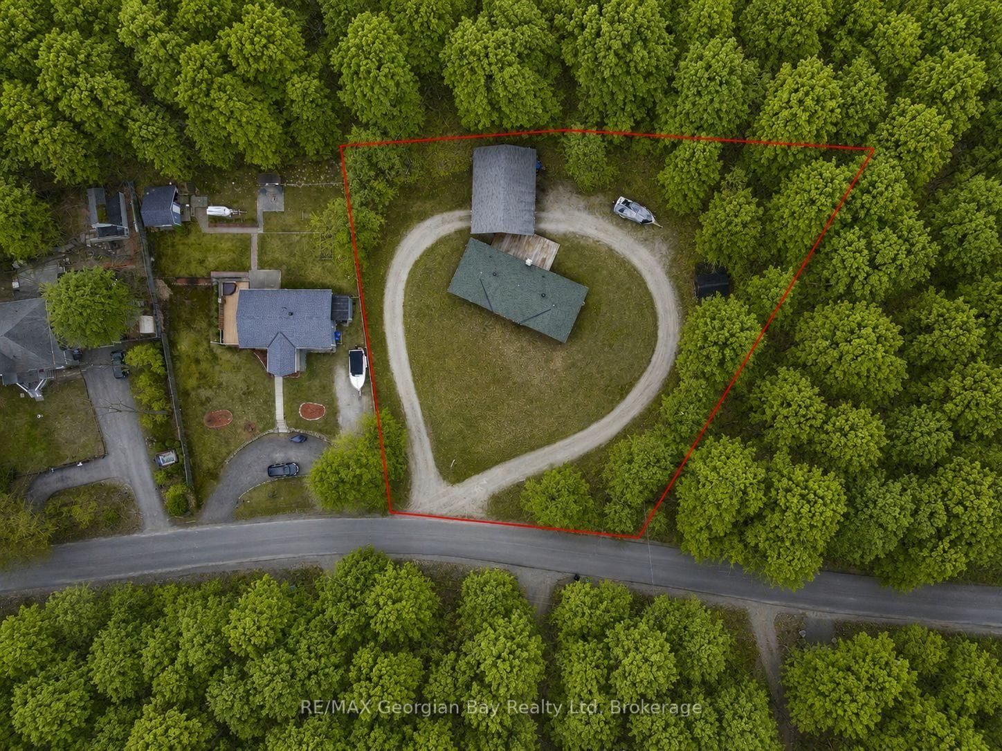 90 Farlain Lake Road W • Tiny, ON photo 32