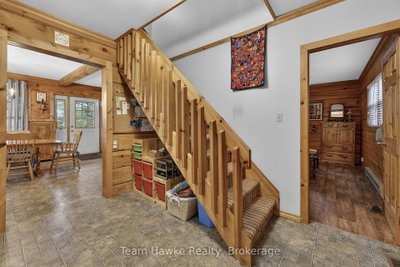 698 Tiny Beaches Road S — photo 6