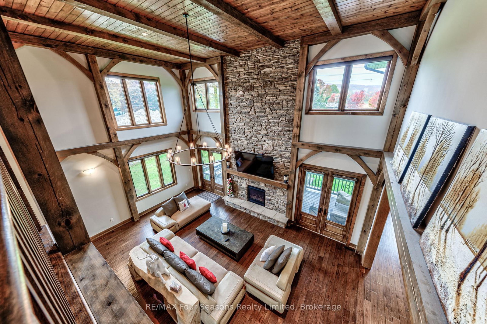9 Windrose Valley Boulevard • Clearview, ON photo 10